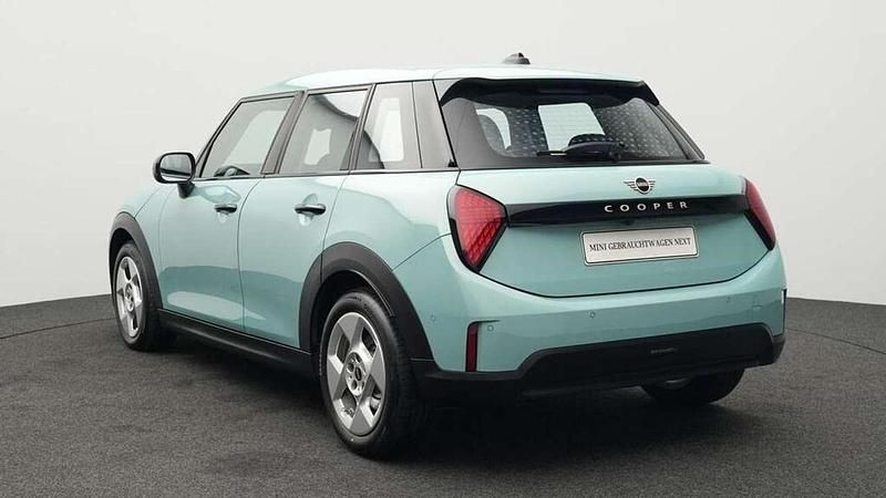 Gebraucht Mini Cooper Classic 156 PS (114 kW) 2024 Ocean wave green Kleinwagen