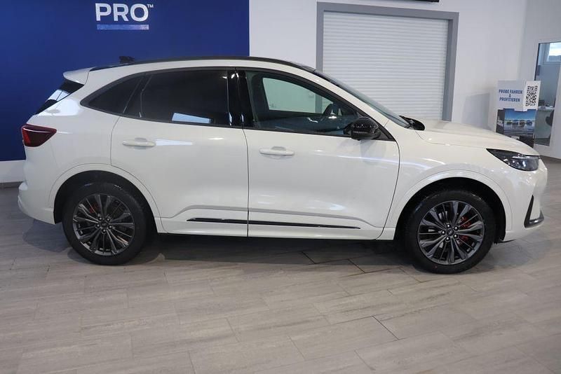 Neu Ford Kuga 179 PS (131 kW) 2026 Weiß SUV