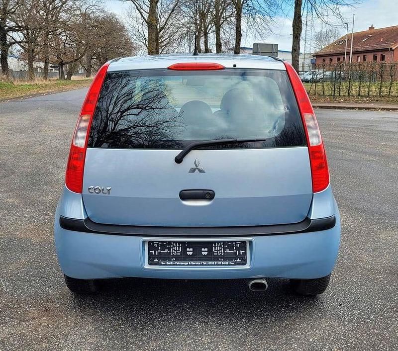 Gebraucht Mitsubishi Colt 75 PS (55 kW) 2004 Blau Kleinwagen