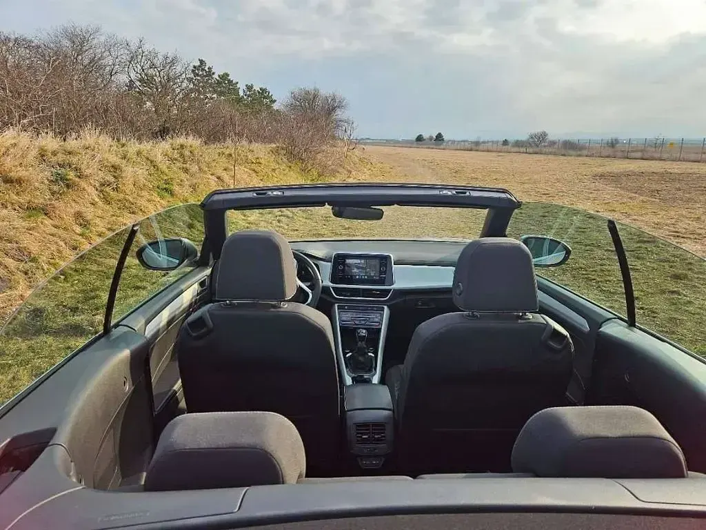 Gebraucht VW T-Roc Cabriolet Active 110 PS (80 kW) 2022 Beige Cabrio