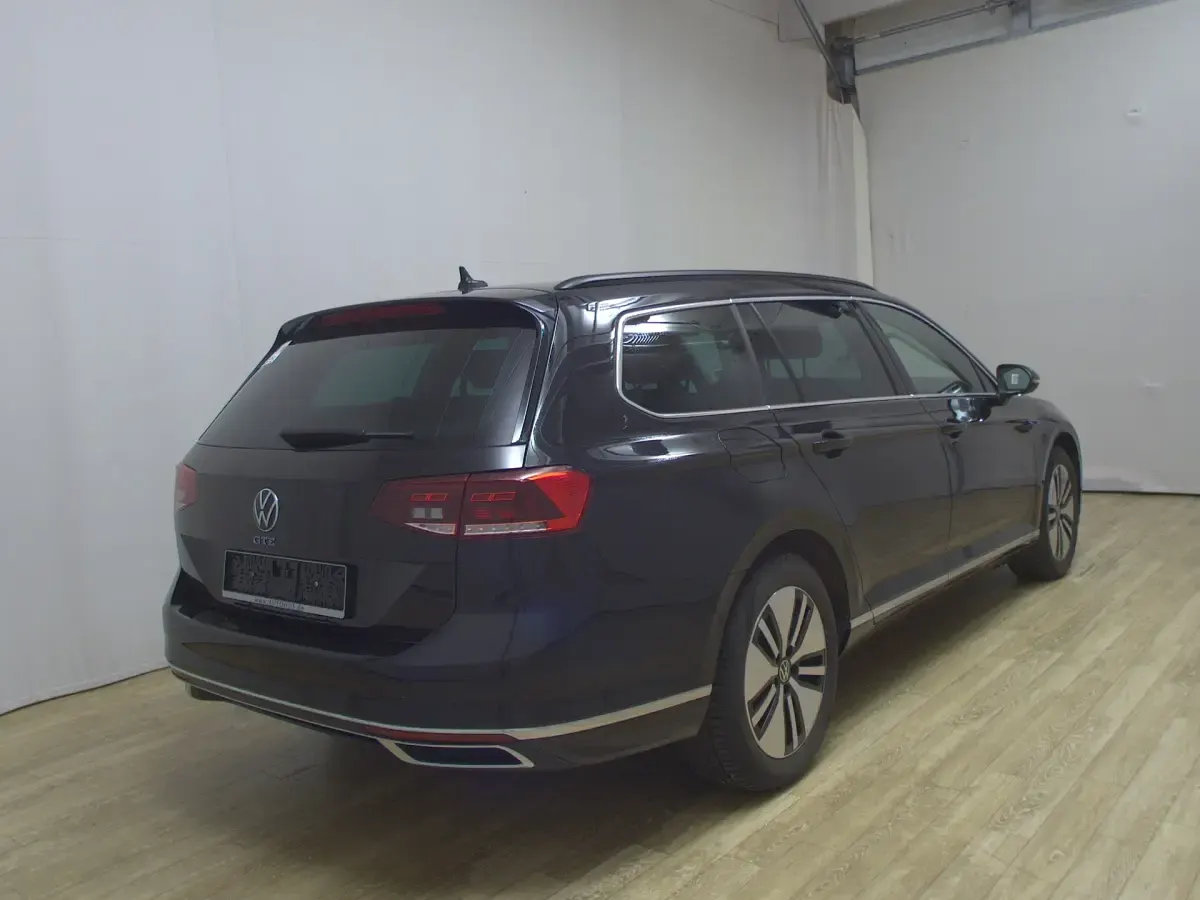 Używany VW Passat GTE 218 KM (160 kW) 2020 Czarny Kombi