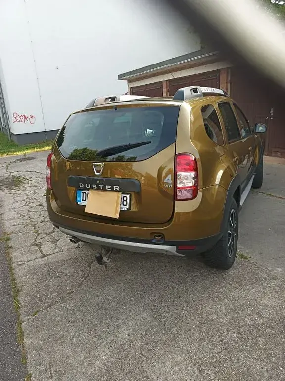 Gebraucht Dacia Duster Black Shadow 109 PS (80 kW) 2016 Gold SUV