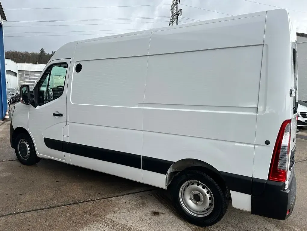 Usata Renault Master 136 CV (100 kW) 2021 Bianco Monovolume