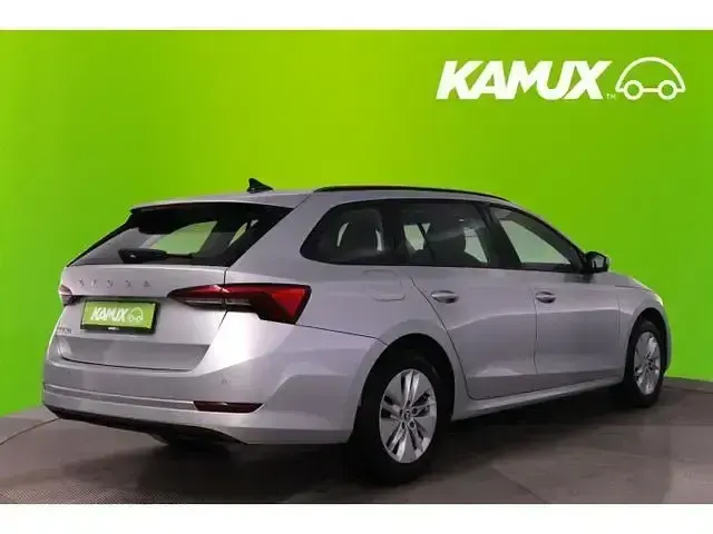 Gebraucht Skoda Octavia Ambition 150 PS (110 kW) 2021 Stribrna brilliant/ brilliants Kombi