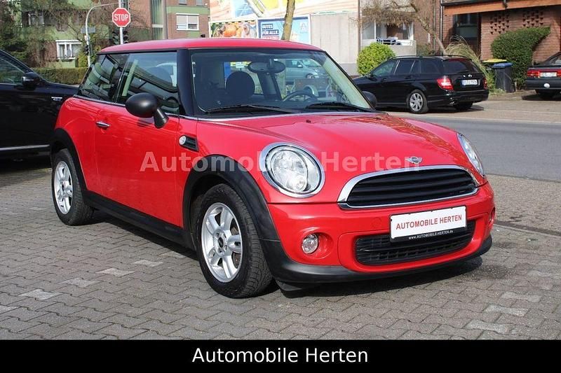 Gebraucht Mini ONE 75 PS (55 kW) 2012 Chili (solar) red Kleinwagen