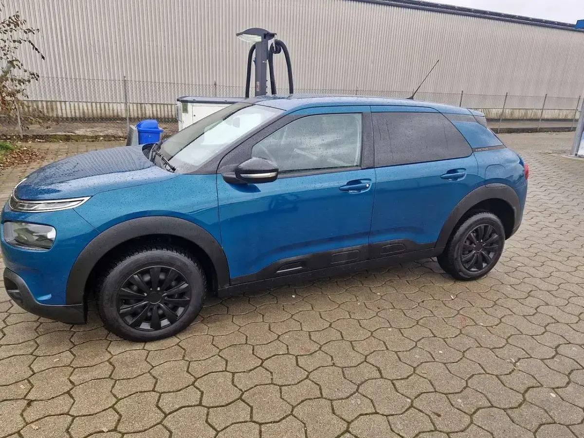 Gebraucht Citroën C4 Cactus Shine 120 PS (88 kW) 2019 Blau Kleinwagen