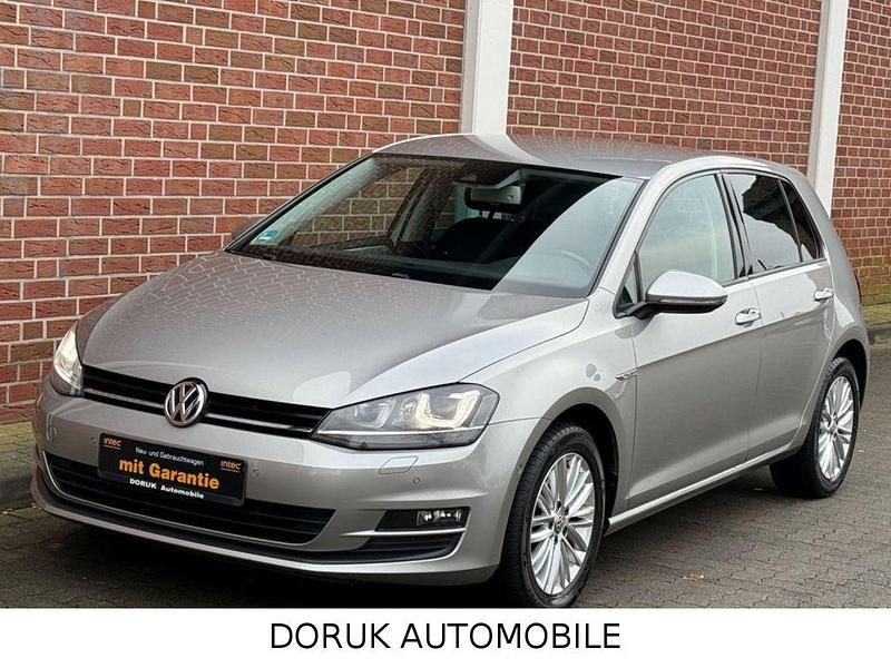 Silber Gebraucht 2015 VW Golf VII Cup Limousine | 7.490 € (Superpreis) - Bild 1/4