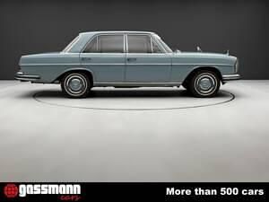 Gebraucht Mercedes 250 131 PS (96 kW) 1966 Blau Limousine