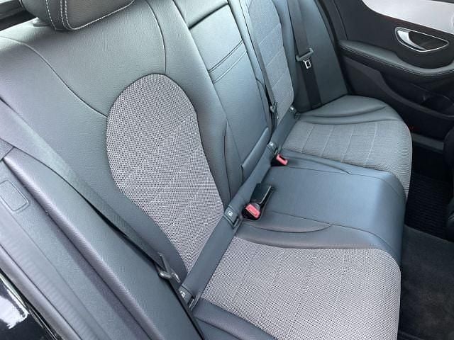 Gebraucht Mercedes C180 Avantgarde 156 PS (114 kW) 2020 Obsidianschwarz  metalliclack Kombi