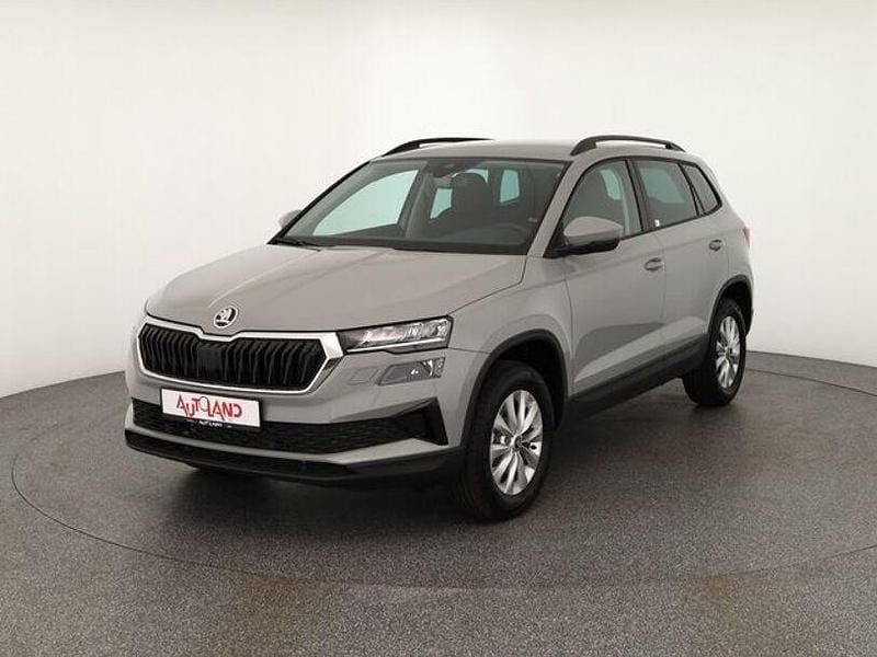 Grau Neu 2025 Skoda Karoq SUV | 34.890 € (Fairer Preis) - Bild 1/4