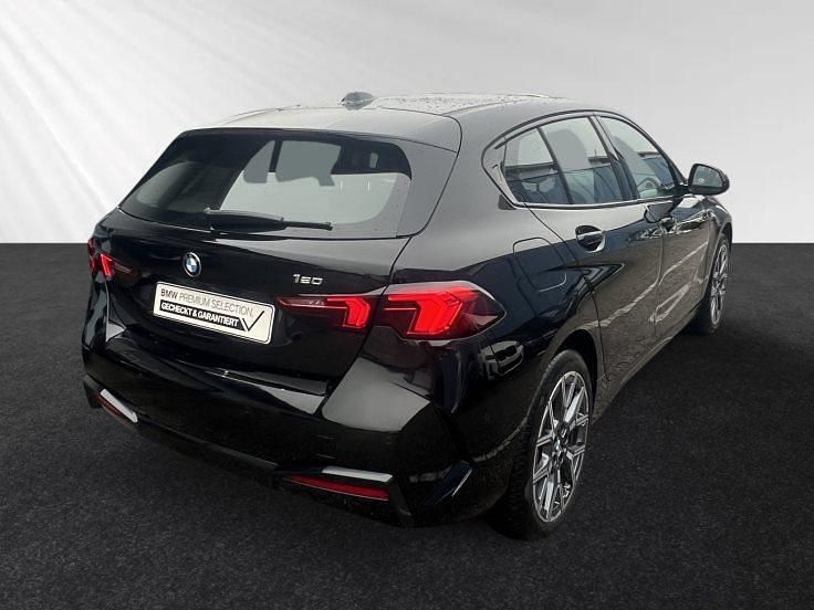 Gebraucht BMW 120 Sport Line 170 PS (125 kW) 2024 Schwarz uni Kleinwagen