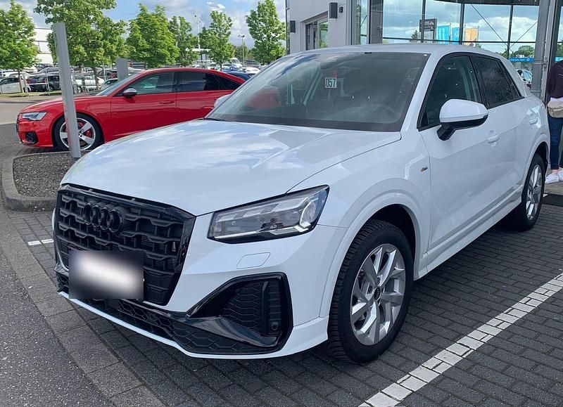 Gebraucht Audi Q2 S-Line 150 PS (110 kW) 2025 Weiß SUV