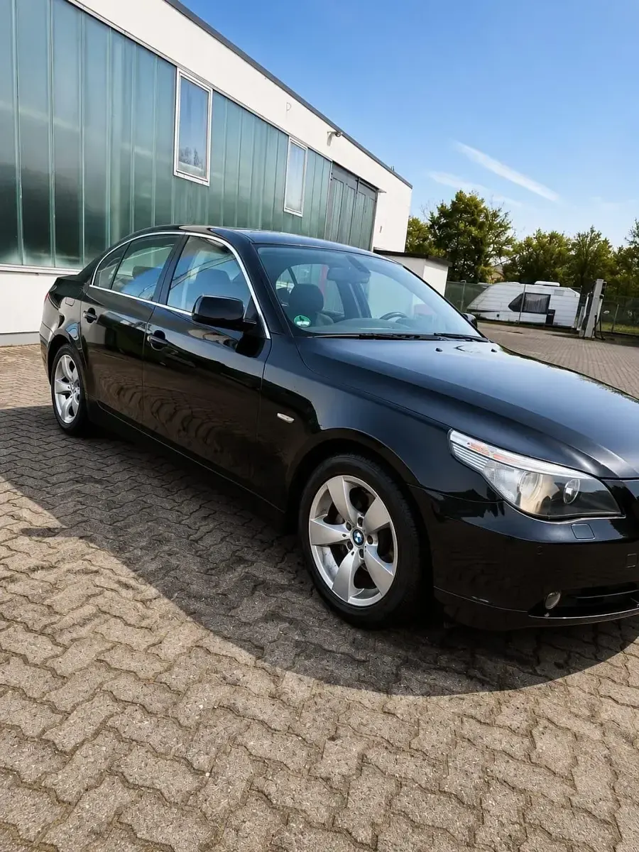 Gebraucht BMW 520 Shadowline 170 PS (125 kW) 2005 Schwarz Limousine