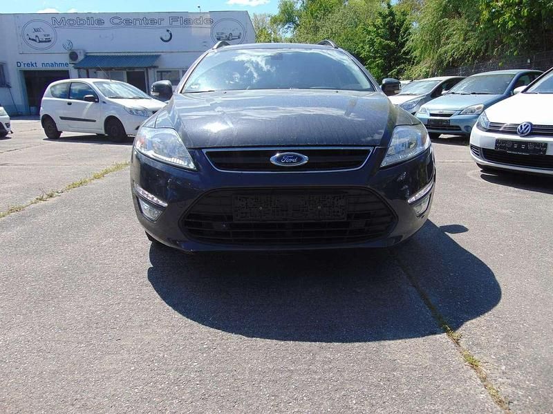 Gebraucht Ford Mondeo Titanium 116 PS (85 kW) 2011 Midnight skygrau metallic Kombi