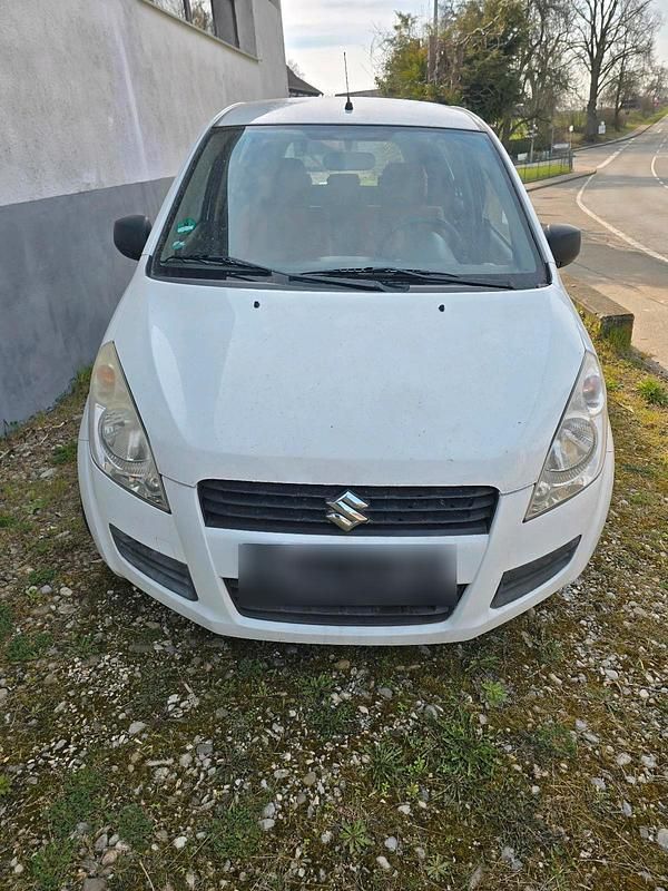 Gebraucht Suzuki Splash 68 PS (50 kW) 2008 Weiß Kleinwagen
