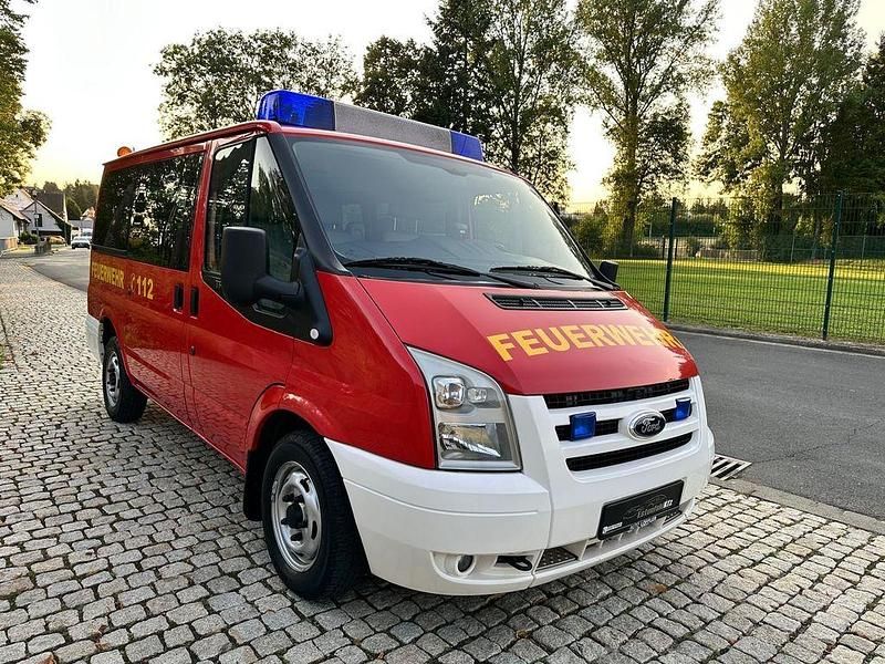 Rot Gebraucht 2007 Ford Transit Van / Kleinbus | 11.999 € - Bild 1/4