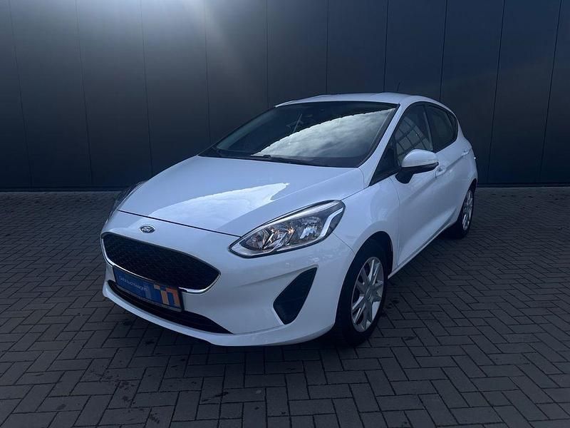 Gebraucht Ford Fiesta Trend 71 PS (52 kW) 2018 Weiß Kleinwagen