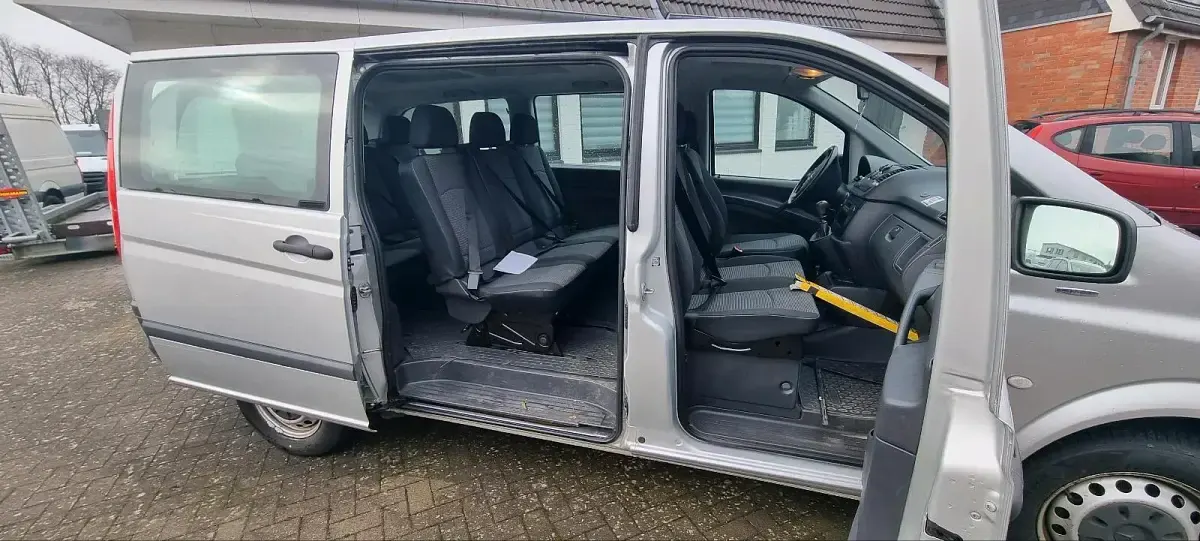 Gebraucht Mercedes Vito 162 PS (119 kW) 2014 Silber Van