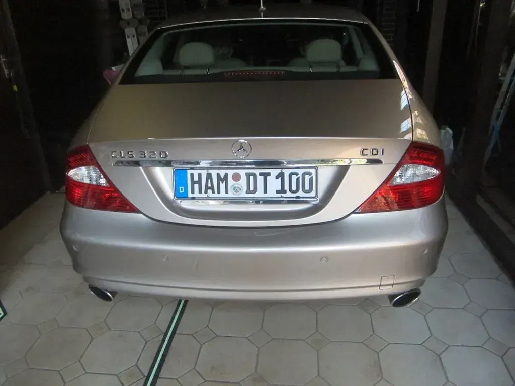 Gebraucht Mercedes CLS320 224 PS (164 kW) 2007 Beige Coupé