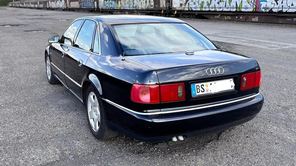 Gebraucht Audi A8 S-Line 180 PS (132 kW) 2000 Schwarz Limousine