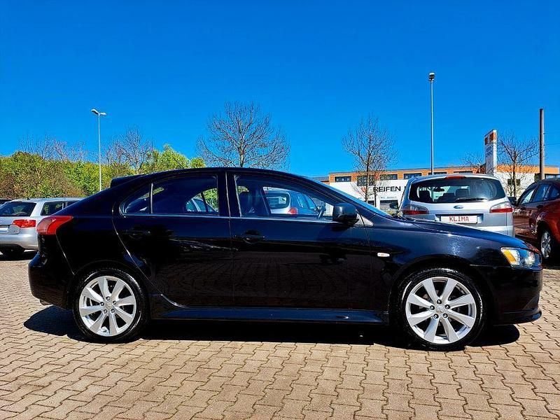Second-hand Mitsubishi Lancer 140 CP (102 kW) 2012 Negru Berlinǎ