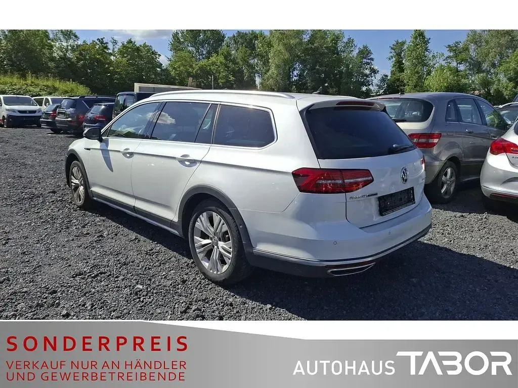Gebraucht VW Passat 239 PS (175 kW) 2016 Weiß Limousine