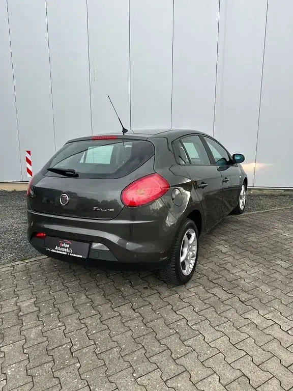 Gebraucht Fiat Bravo Dynamic 150 PS (110 kW) 2009 Braun Kleinwagen