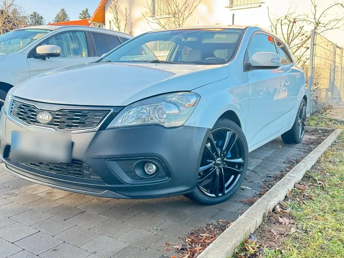 Gebraucht Kia Ceed 2012 Weiß Kleinwagen