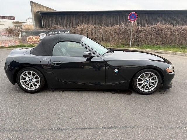 Second-hand BMW Z4 Performance 231 CP (169 kW) 2003 Negru Cabrio