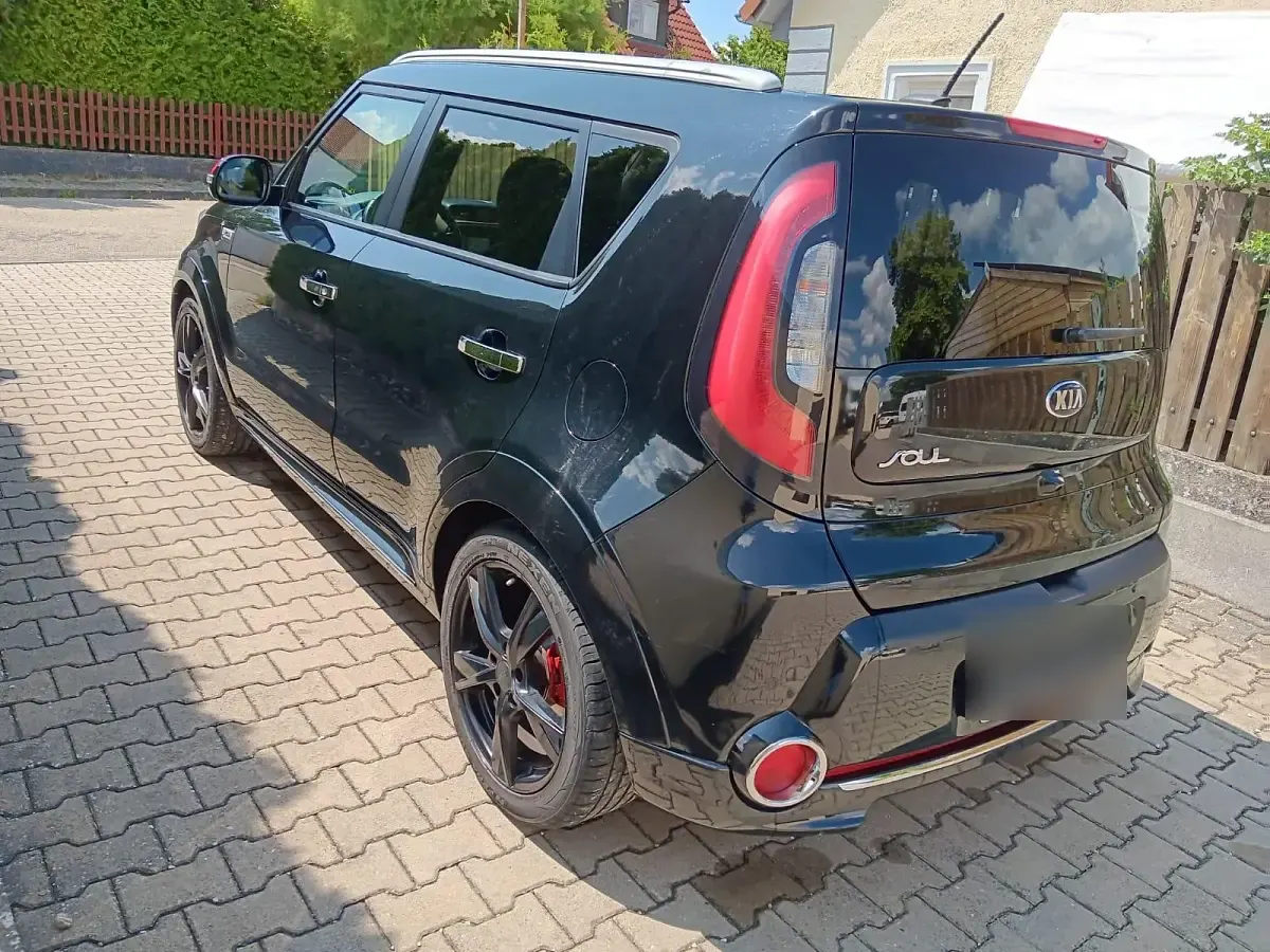 Gebraucht Kia Soul 132 PS (97 kW) 2015 Schwarz SUV