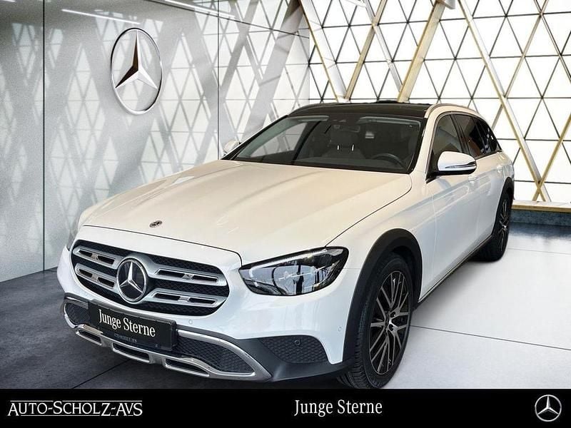 Unilack polarweiß Gebraucht 2023 Mercedes E220 Avantgarde Kombi | 44.937 € (Teuer) - Bild 1/4