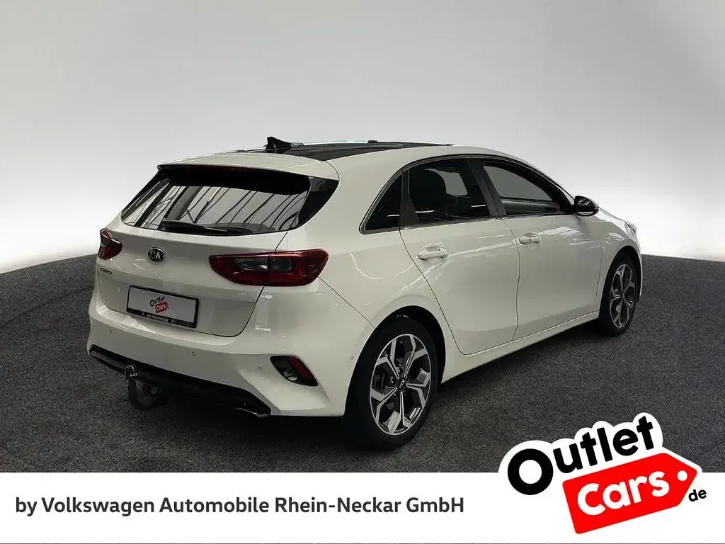 Gebraucht Kia Ceed Platinum Edition 140 PS (102 kW) 2018 Deluxe weiss metallic Kleinwagen