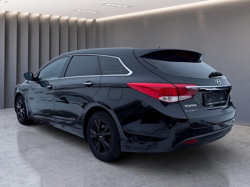 Gebraucht Hyundai i40 Edition 135 PS (99 kW) 2013 Schwarz Kombi