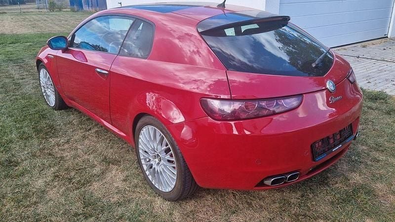 Rot Gebraucht 2008 Alfa Romeo Brera Coupé | 9.990 € (Fairer Preis) - Bild 1/4