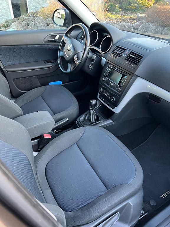 Gebraucht Skoda Yeti Ambition 110 PS (80 kW) 2013 Braun SUV