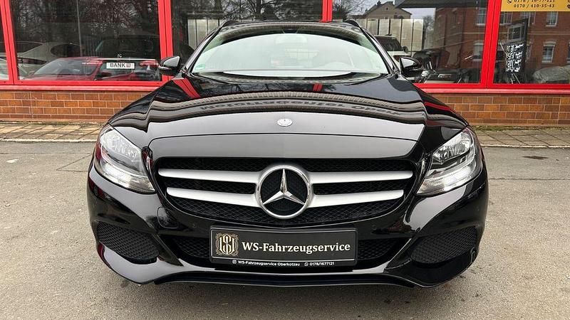 Gebraucht Mercedes C250 204 PS (150 kW) 2016 Schwarz Limousine