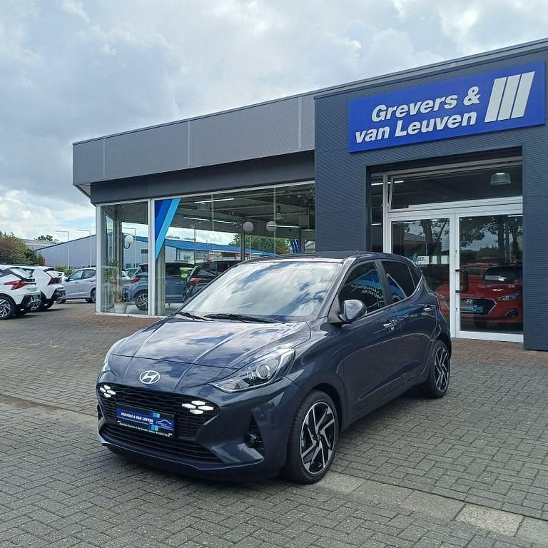 Grau Neu 2025 Hyundai i10 Prime Kleinwagen | 18.800 € (Fairer Preis) - Bild 1/4