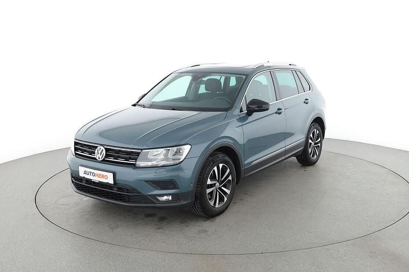 Blau Gebraucht 2019 VW Tiguan IQ Drive SUV | 22.740 € (Guter Preis) - Bild 1/3