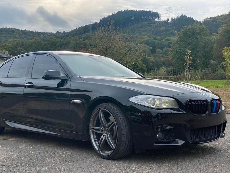 Gebraucht BMW 525 M Sport 204 PS (150 kW) 2010 Schwarz Limousine