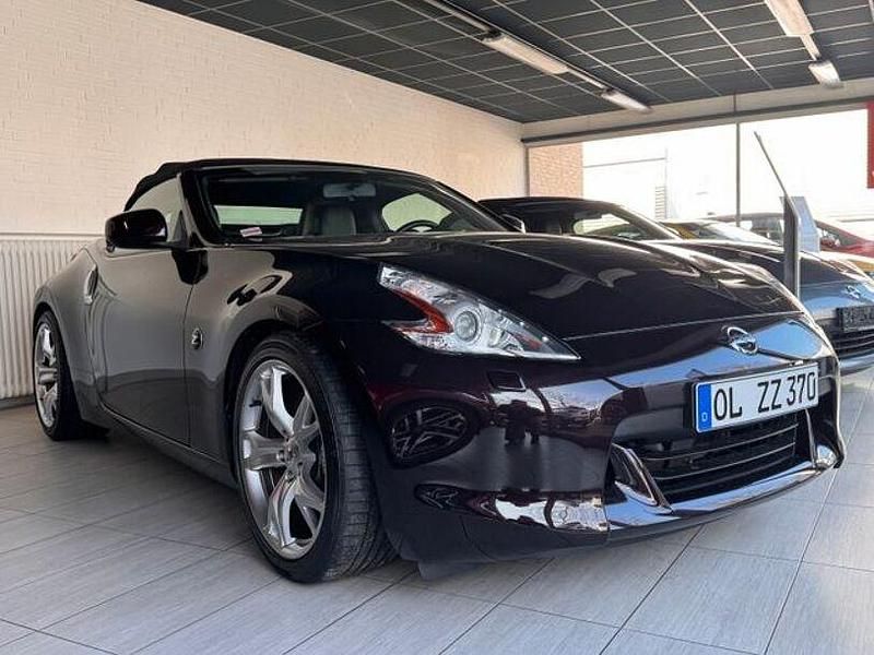 Gebraucht Nissan 370Z Pack 328 PS (241 kW) 2011 Rot Cabrio