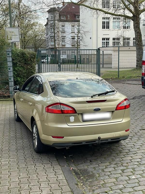 Gebraucht Ford Mondeo 143 PS (105 kW) 2007 Limousine