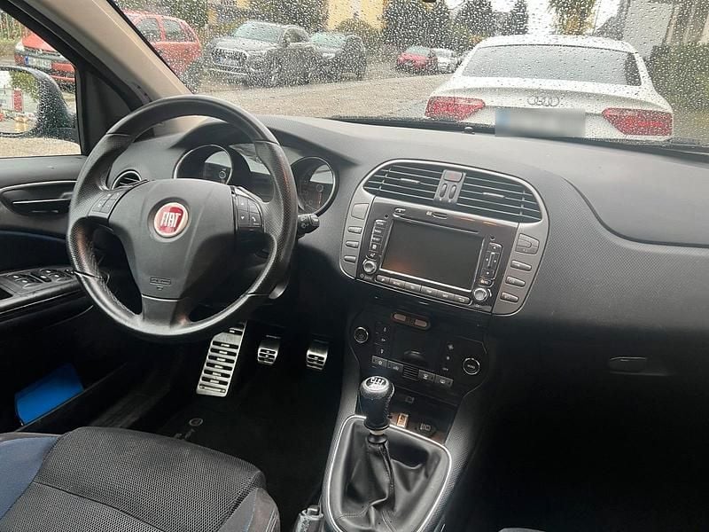 Gebraucht Fiat Bravo 140 PS (102 kW) 2010 Schwarz Kleinwagen