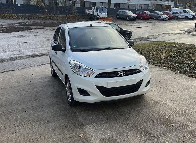 Weiß Gebraucht 2013 Hyundai i10 Edition Kleinwagen | 2.500 € (Guter Preis) - Bild 1/4