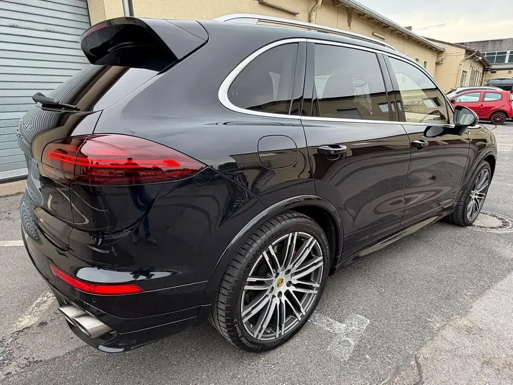 Gebraucht Porsche Cayenne GTS 441 PS (324 kW) 2016 Schwarz SUV
