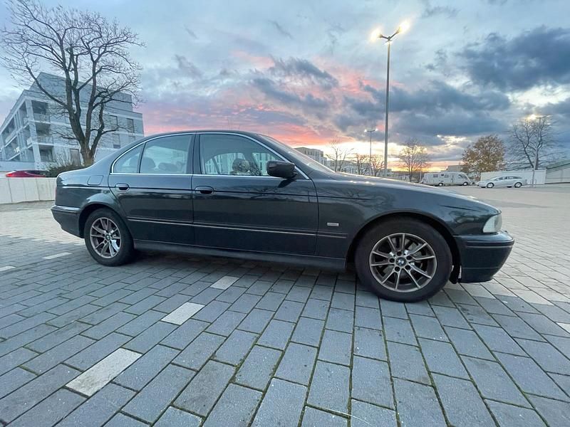 Gebraucht BMW 530 Exclusive 193 PS (141 kW) 2002 Schwarz Limousine