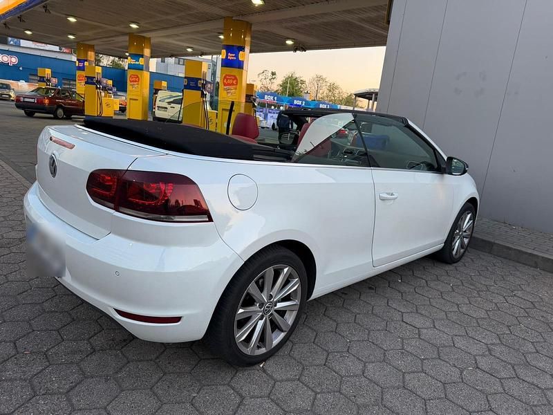 Gebraucht VW Golf Cabriolet 140 PS (102 kW) 2014 Weiß Cabrio