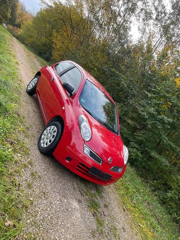 Rot Gebraucht 2011 Nissan Micra Kleinwagen | 800 € (Superpreis) - Bild 1/4