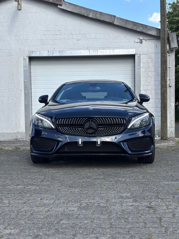 Blau Gebraucht 2018 Mercedes C220 Night Coupé | 22.495 € (Guter Preis) - Bild 1/4