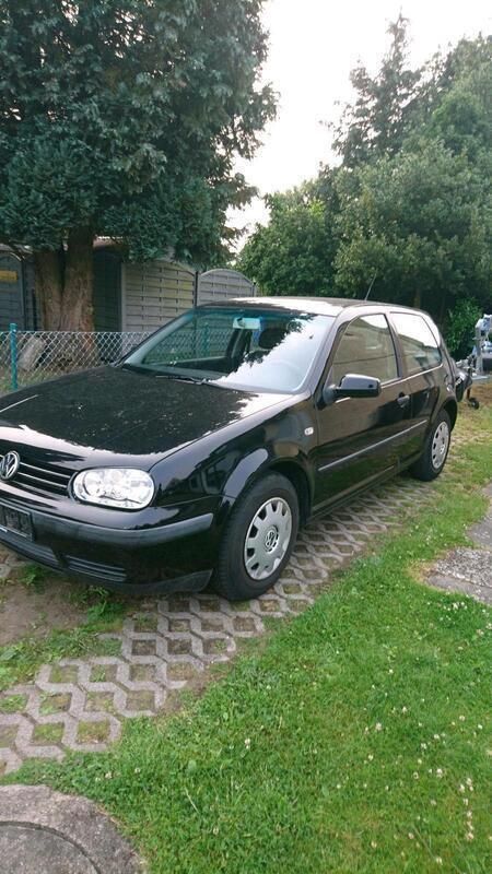 Schwarz Gebraucht 2000 VW Golf IV Kleinwagen | 1.650 € (Fairer Preis) - Bild 1/4