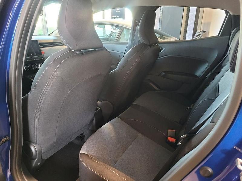 Neu Mitsubishi Colt Plus 91 PS (66 kW) 2025 Blau Limousine